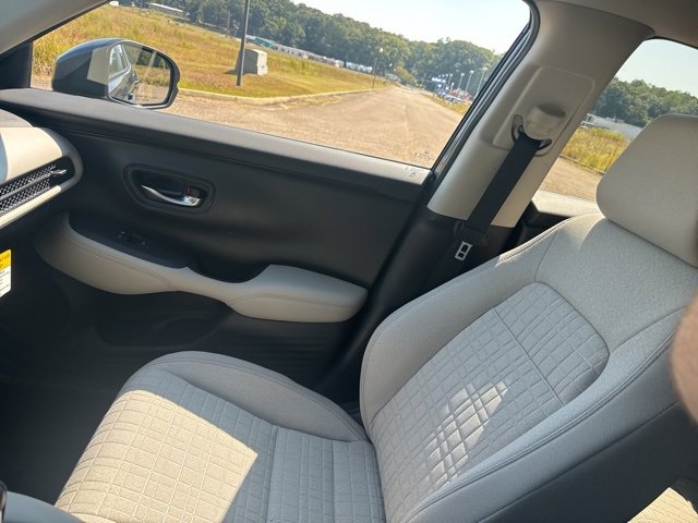 New 2026 Honda HR-V LX image 19