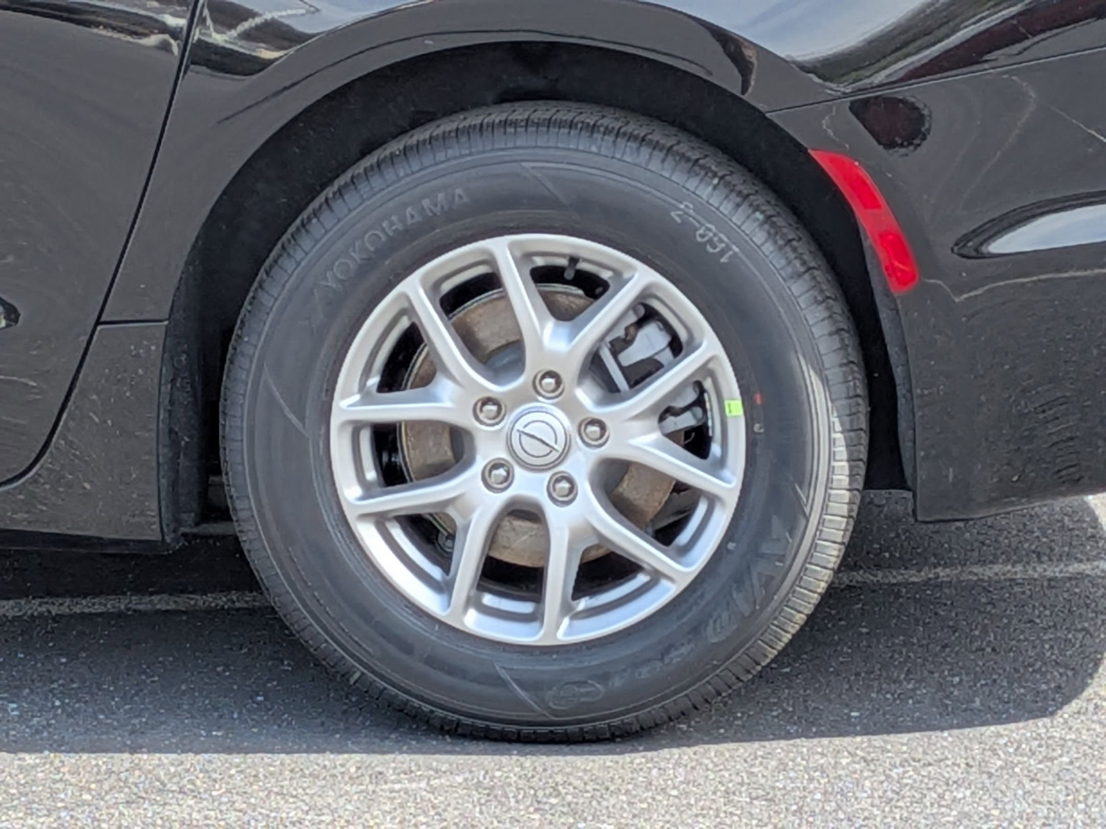 New 2026 Chrysler Voyager LX image 9