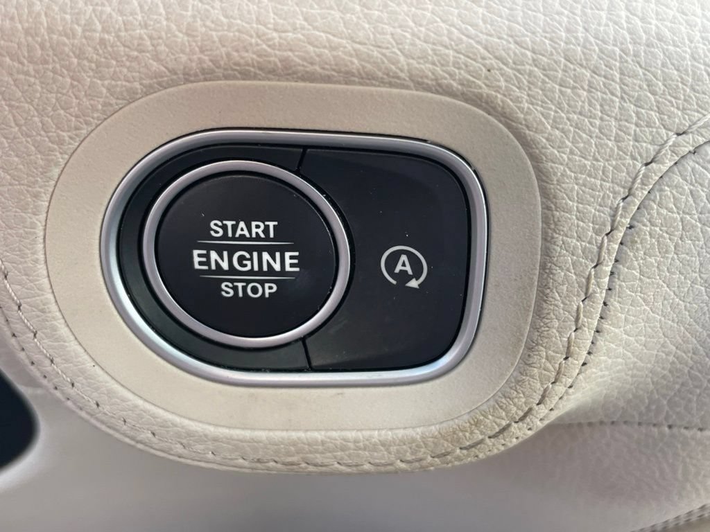 Used 2022 Mercedes-Benz GLS 450 4MATIC image 40
