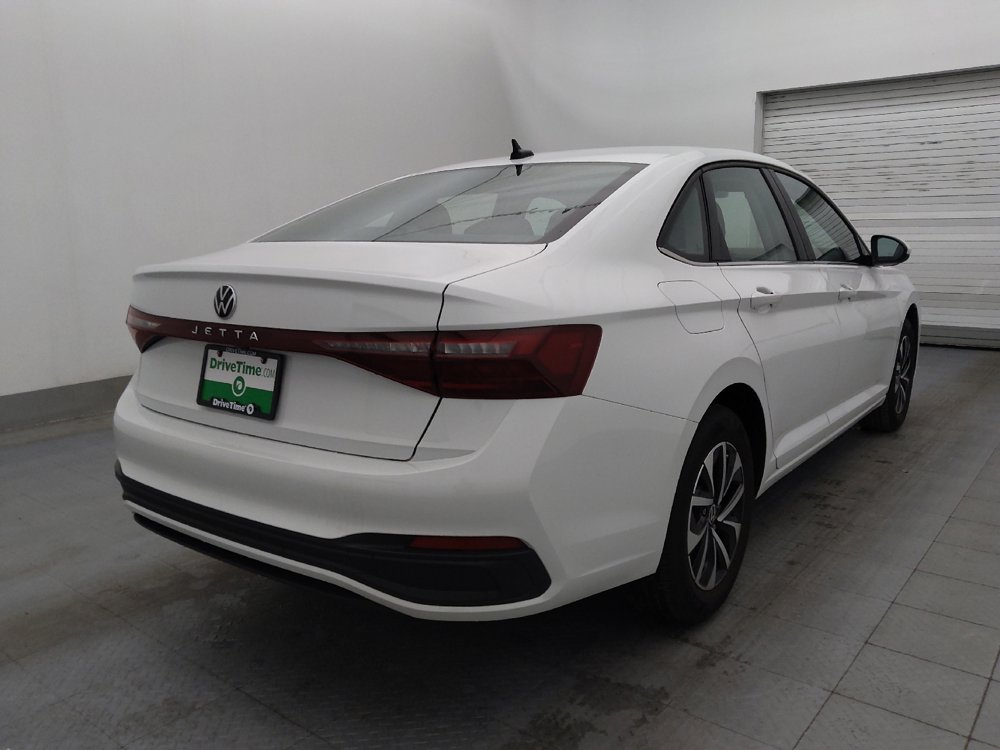 Used 2025 Volkswagen Jetta S image 9