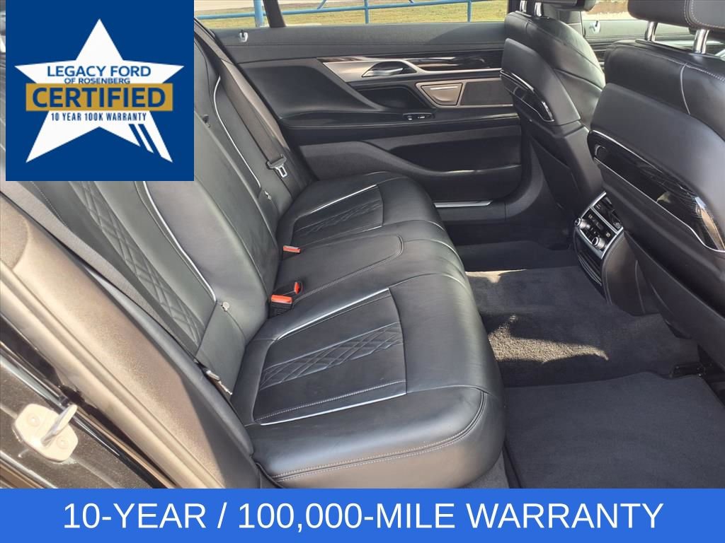 Used 2021 BMW 740i w/ M Sport Package RWD image 29
