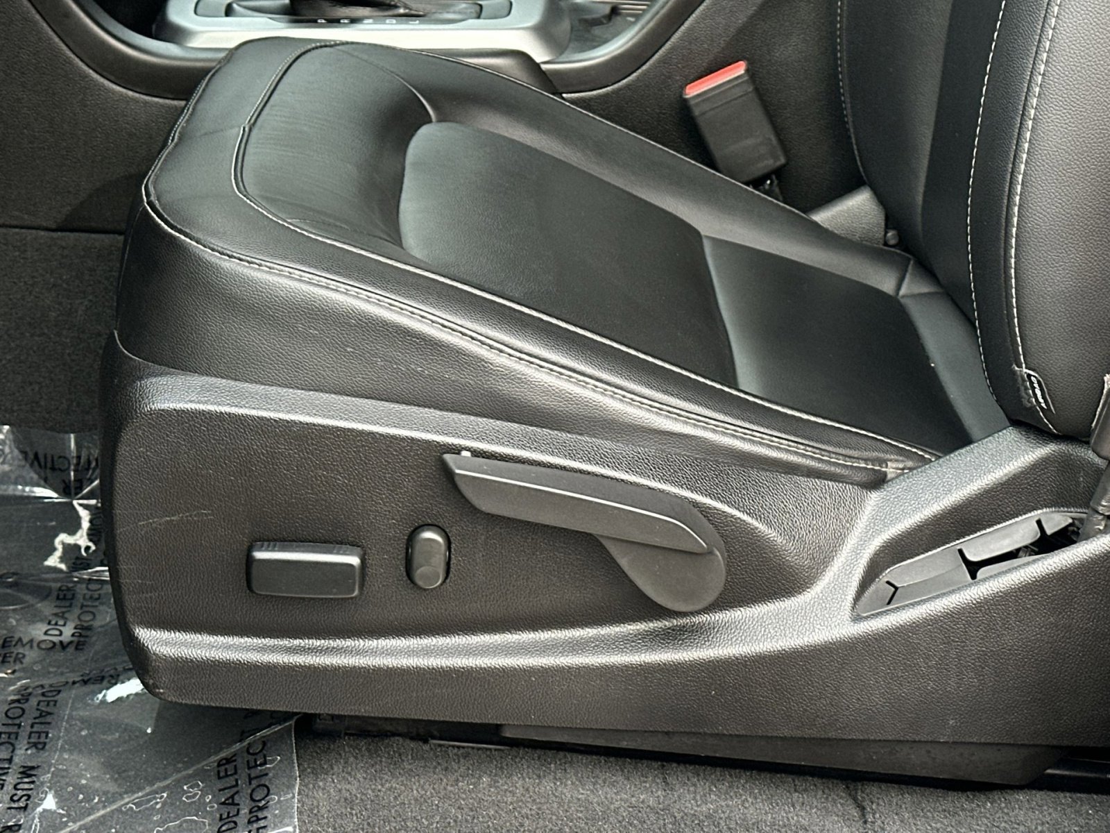 Used 2022 Chevrolet Colorado ZR2 image 14