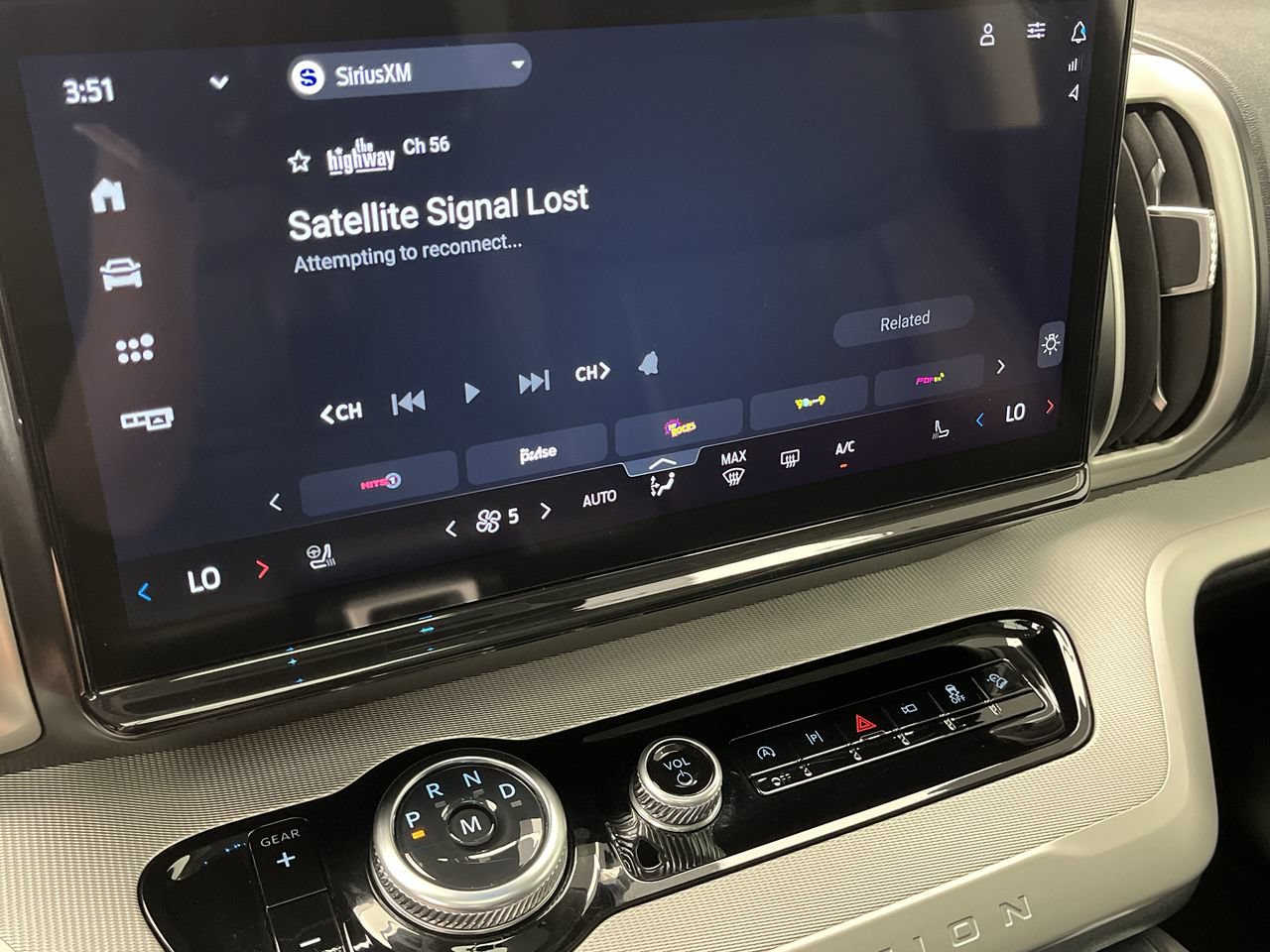 Certified 2025 Ford Expedition Active AWD/4WD image 22