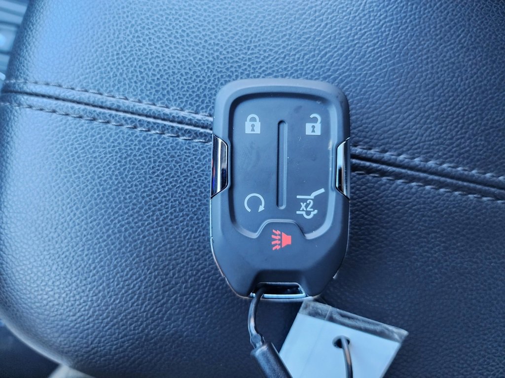 Used 2023 GMC Terrain SLE w/ Driver Convenience Package image 41