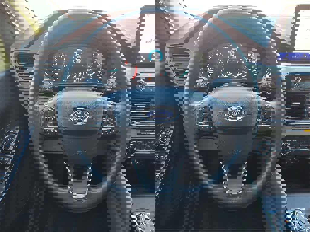 Used 2020 Ford Escape SE image 21