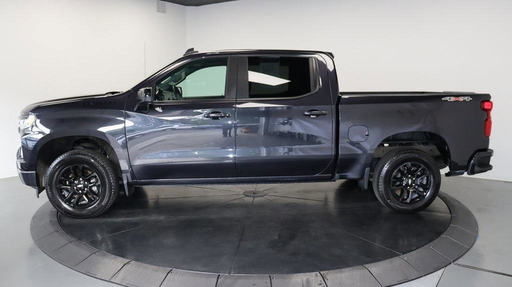 Used 2024 Chevrolet Silverado 1500 RST w/ Convenience Package II image 2