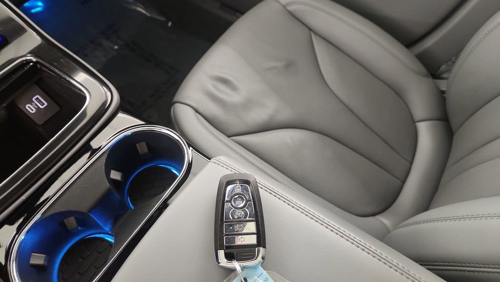 Used 2022 Lincoln Nautilus Reserve image 21