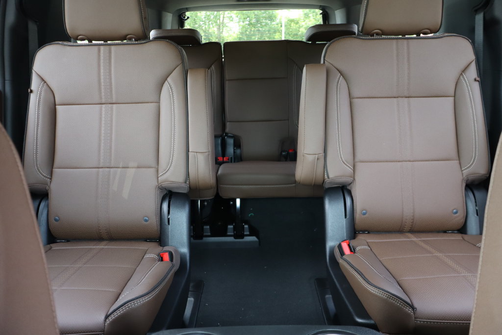 New 2026 Chevrolet Suburban High Country AWD/4WD image 47