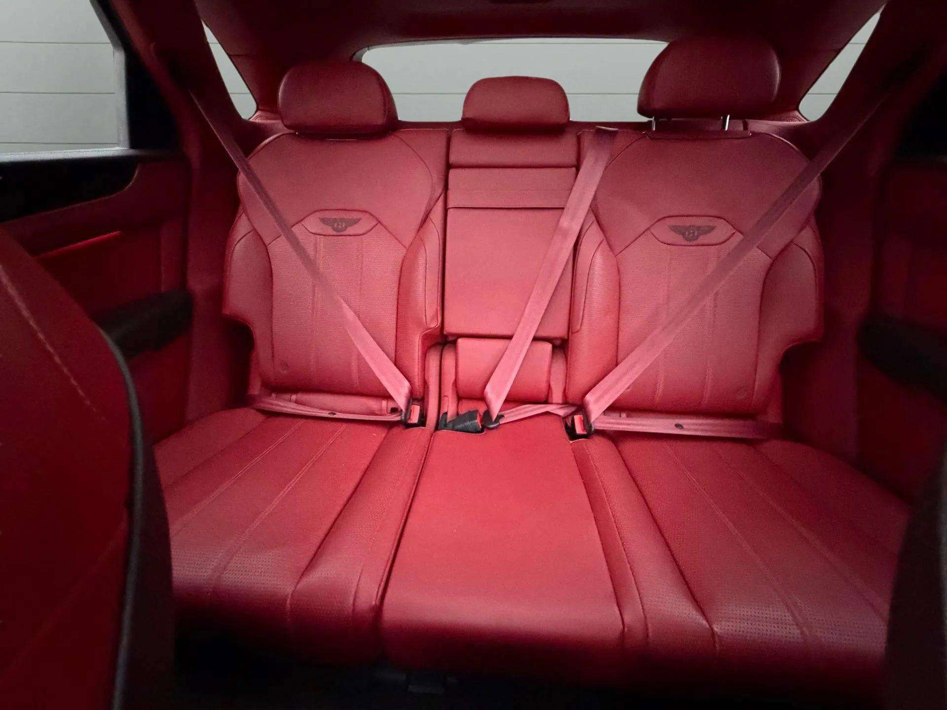 Certified 2022 Bentley Bentayga image 25