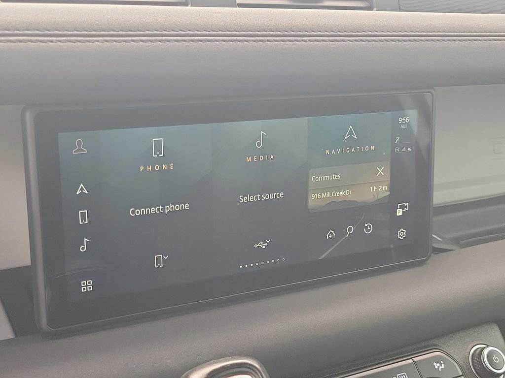 Used 2021 Land Rover Defender 110 image 34