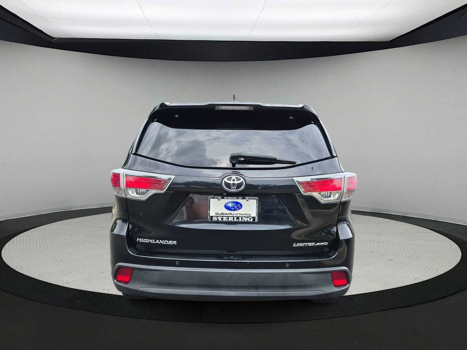 Used 2015 Toyota Highlander Limited AWD/4WD image 7