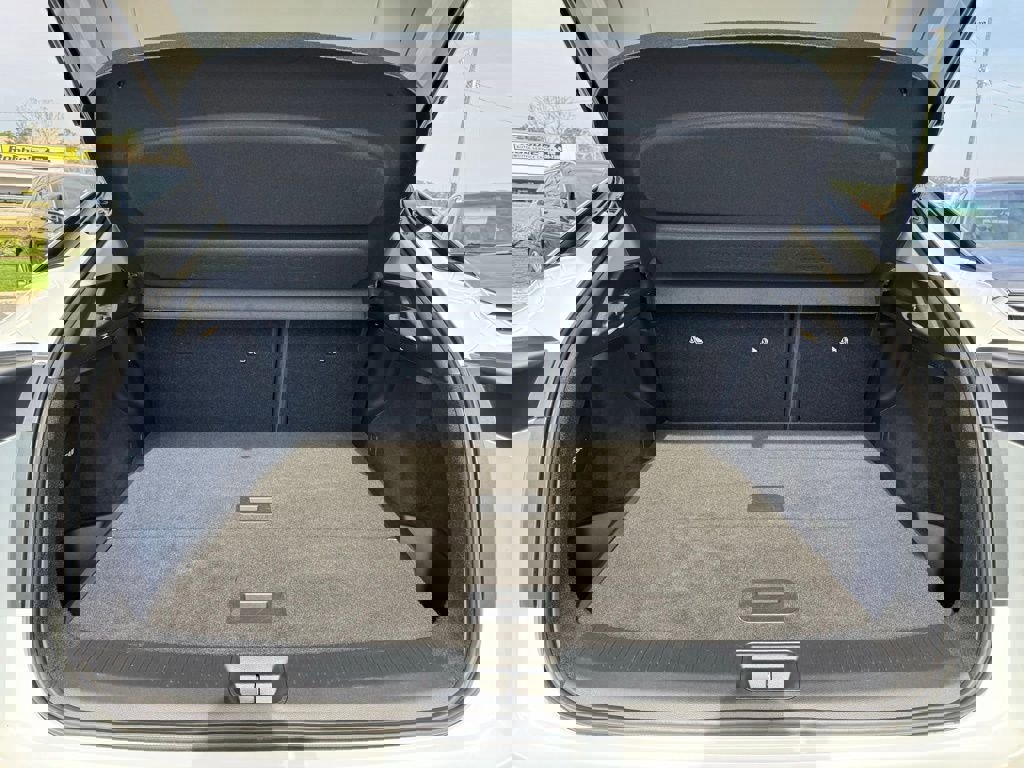 Used 2023 Nissan Ariya FWD image 39