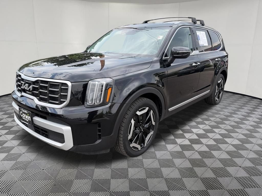 Used 2025 Kia Telluride S AWD/4WD image 4
