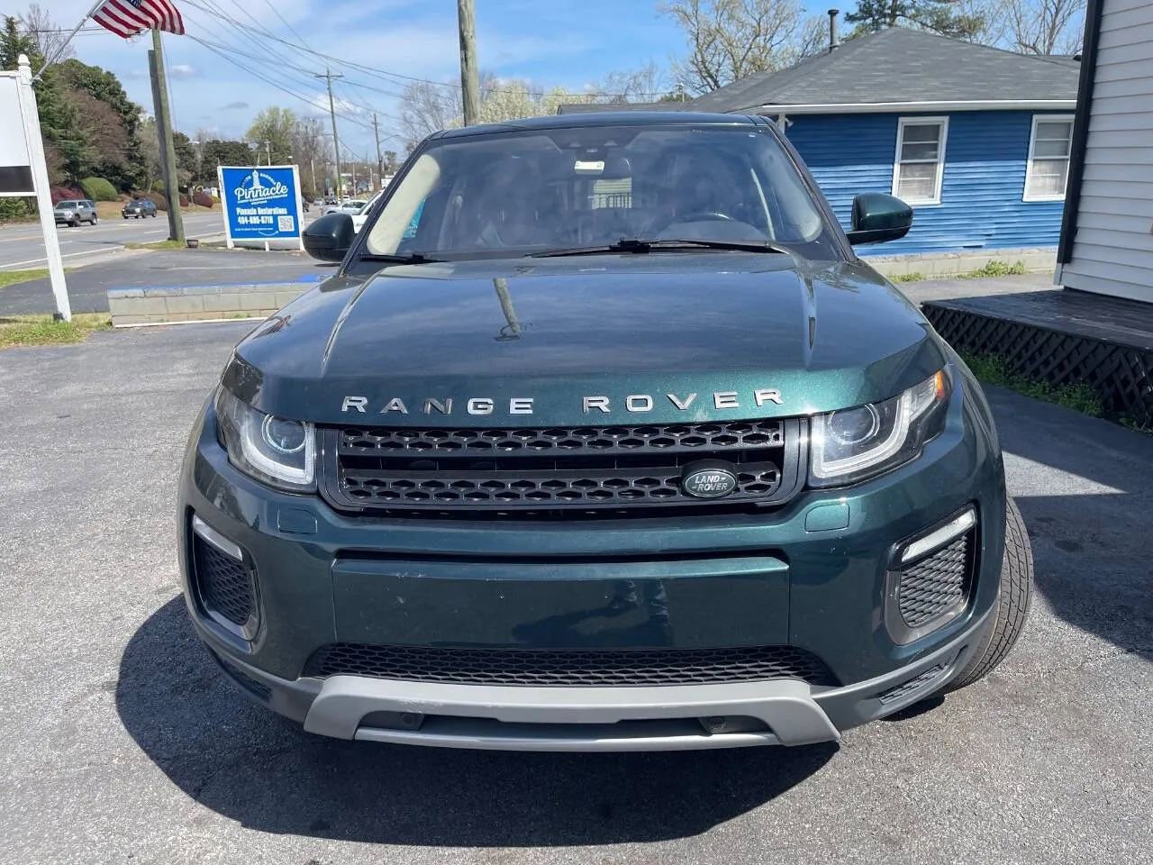 Used 2017 Land Rover Range Rover Evoque HSE image 2