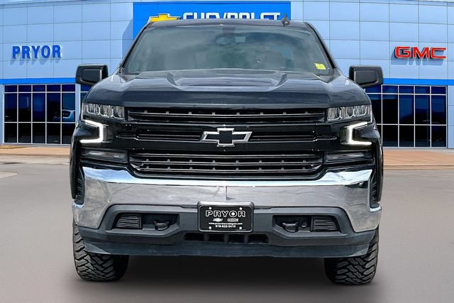 Used 2021 Chevrolet Silverado 1500 LT w/ LPO, Dark Essentials Package AWD/4WD image 2