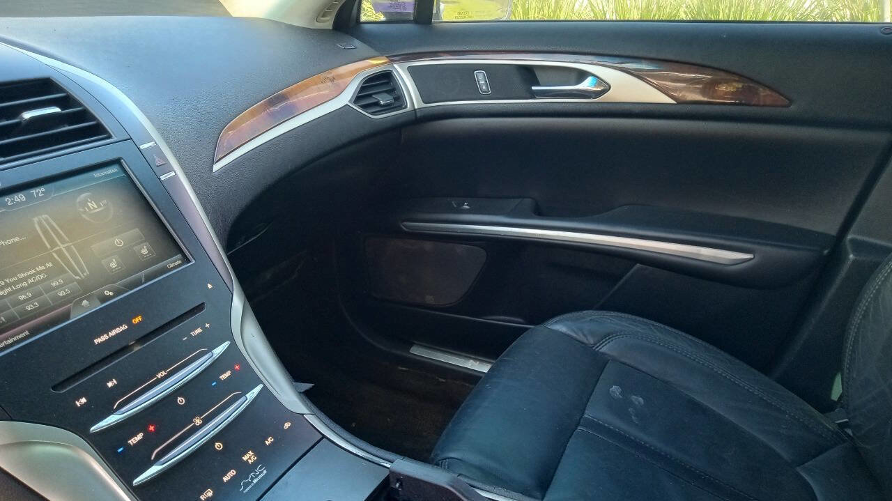 Used 2015 Lincoln MKZ w/ Equipment Group 101A Select image 18