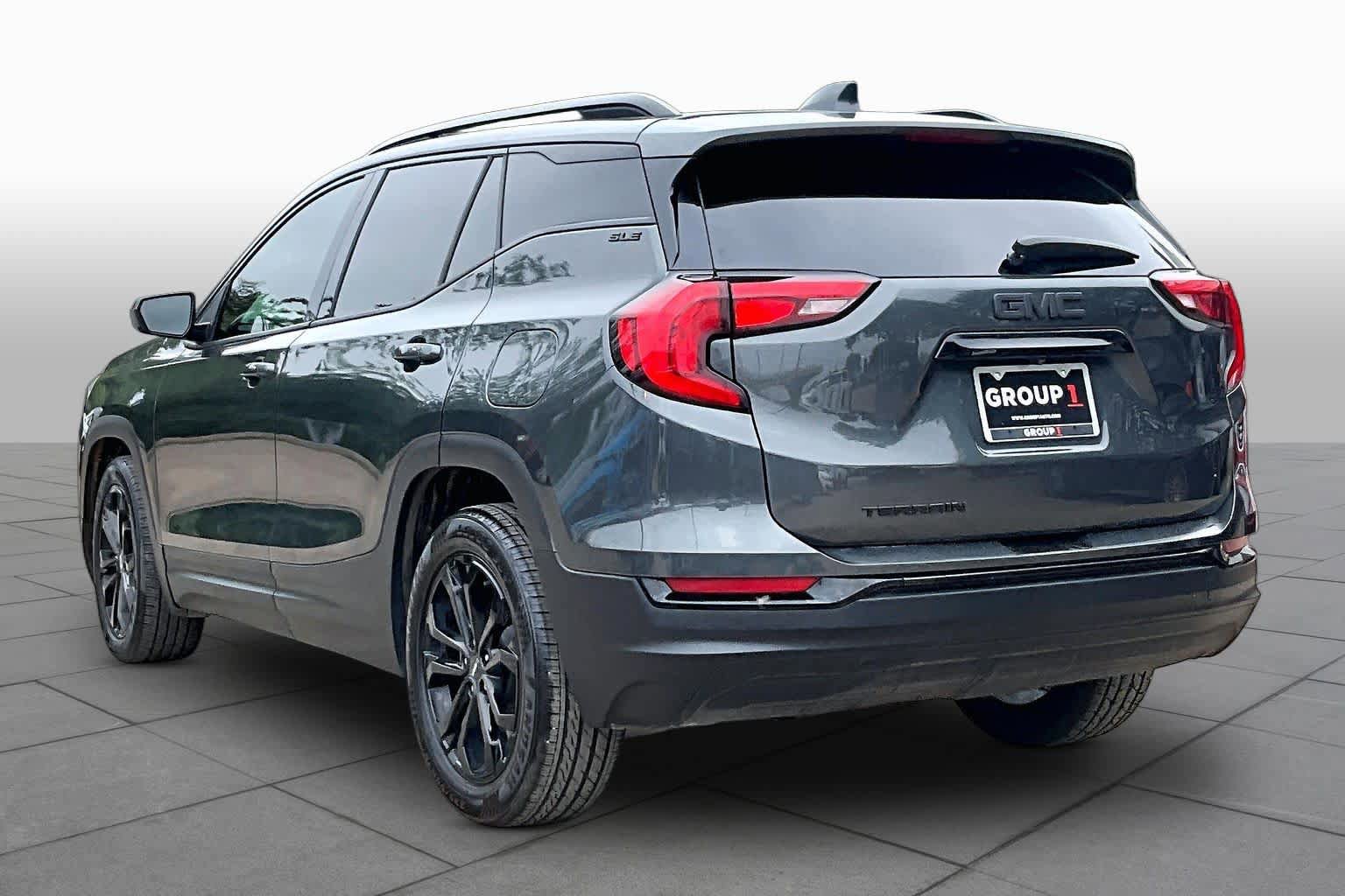 Used 2020 GMC Terrain SLE w/ Driver Convenience Package FWD image 12