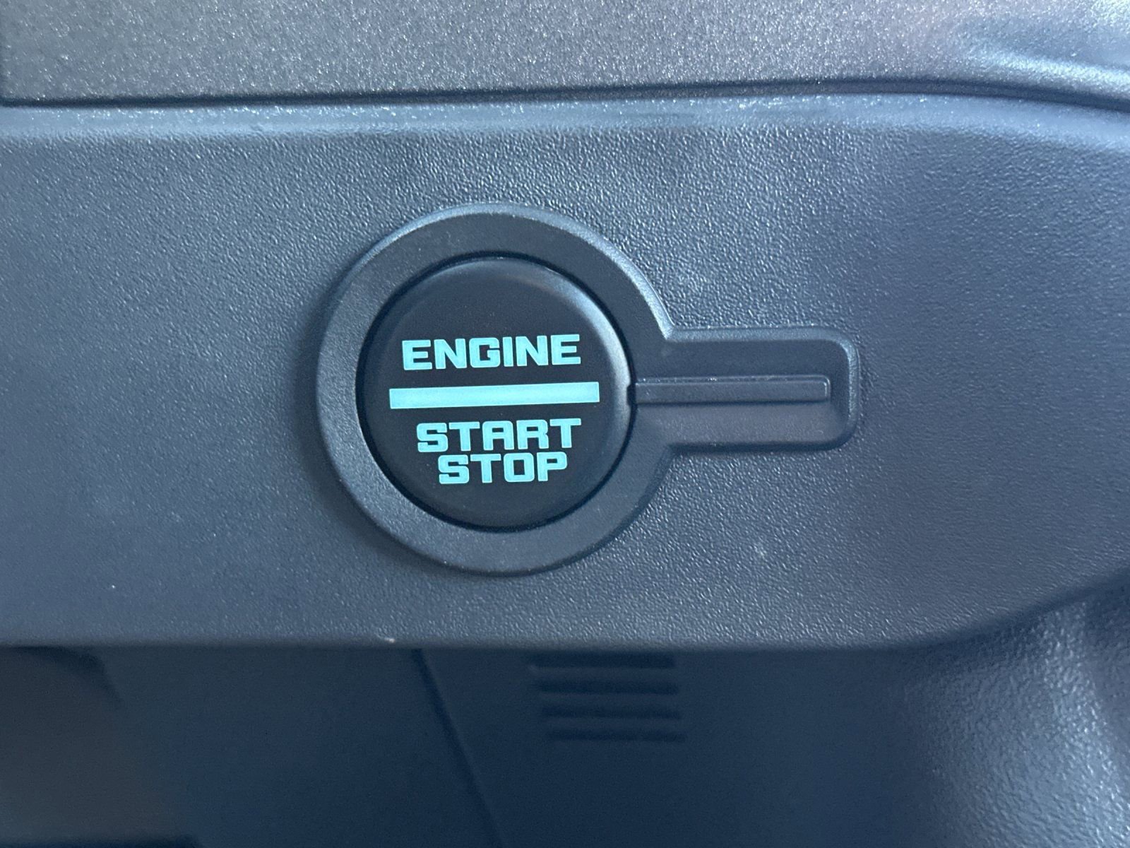 Used 2025 Ford Bronco Badlands image 26