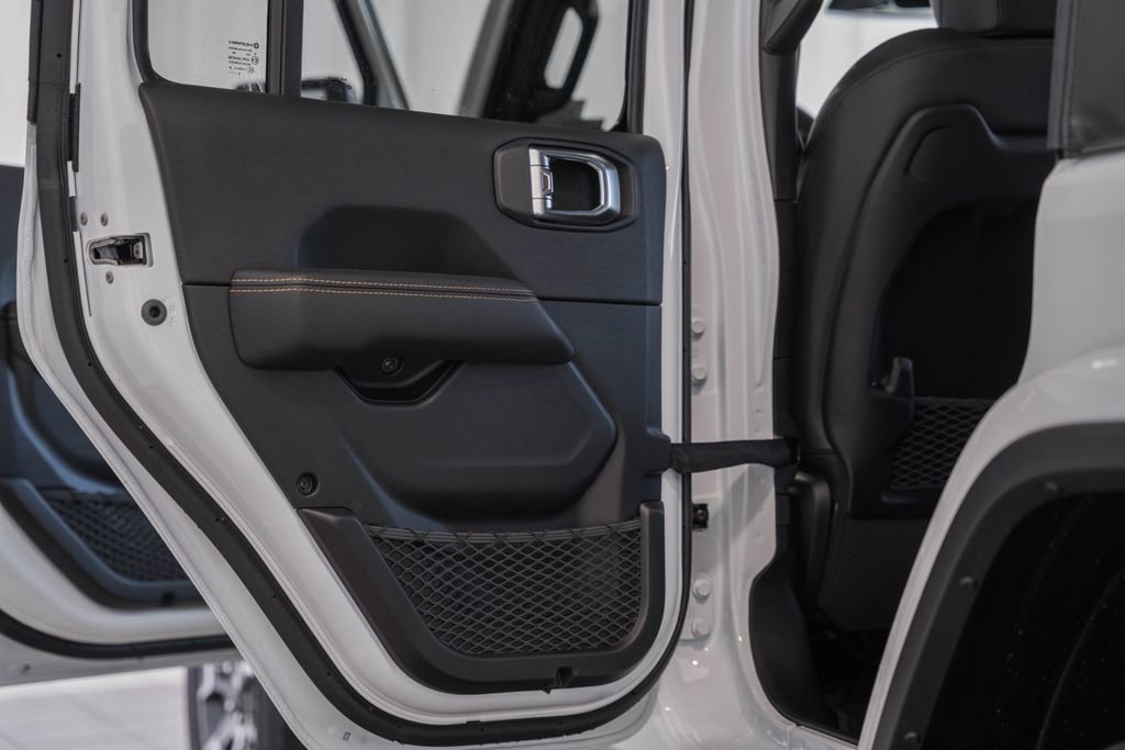 New 2026 Jeep Wrangler Sahara AWD/4WD image 36