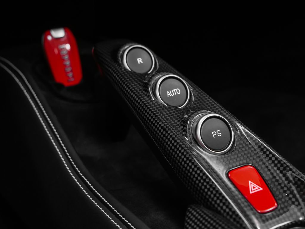Certified 2021 Ferrari F8 Tributo RWD image 60