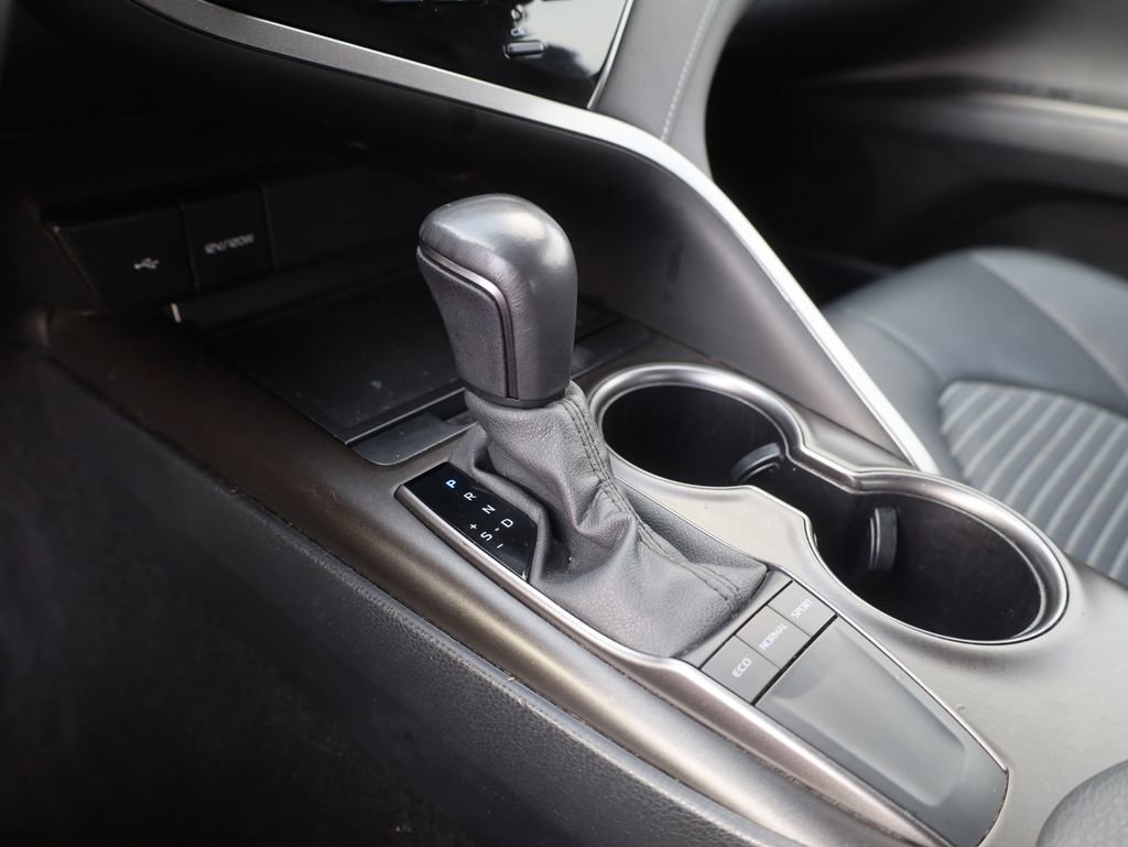 Used 2024 Toyota Camry SE image 31