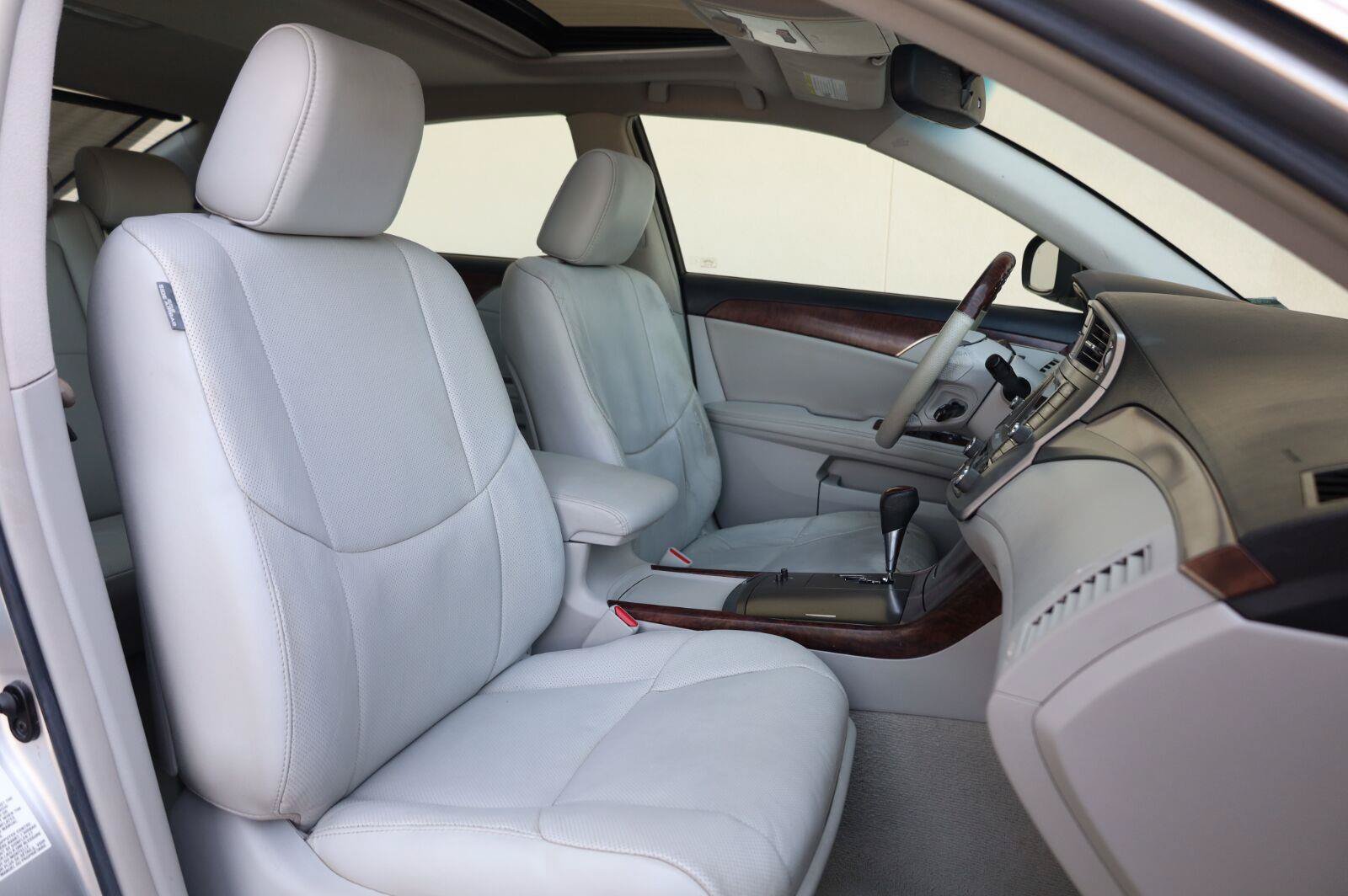 Used 2011 Toyota Avalon Limited FWD image 30