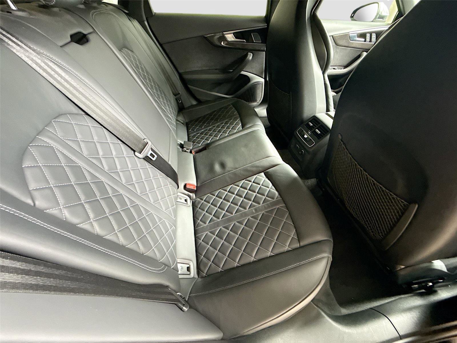 Certified 2023 Audi S4 Premium Plus w/ Premium Plus Package image 28