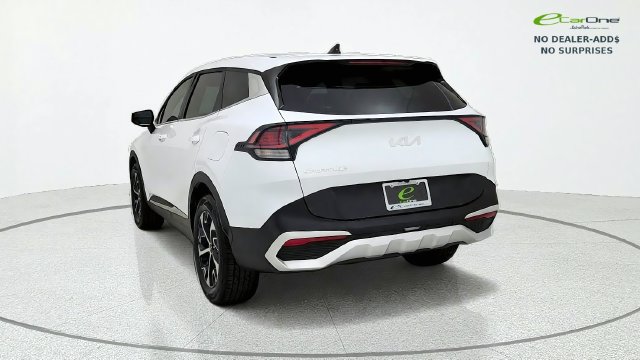 Used 2025 Kia Sportage EX FWD image 6