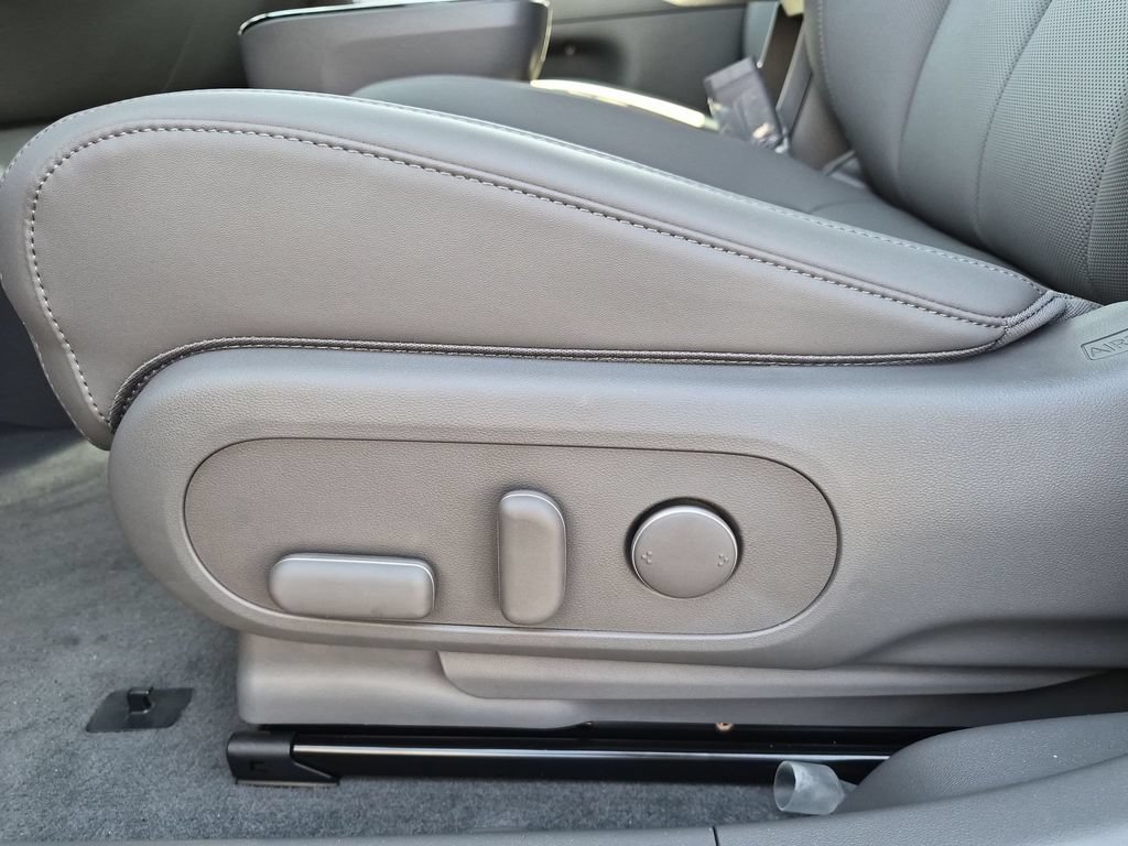 New 2026 Hyundai Ioniq 5 SEL RWD image 16