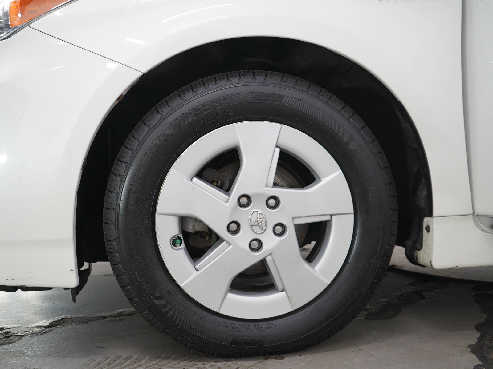 Used 2010 Toyota Prius Two FWD image 26