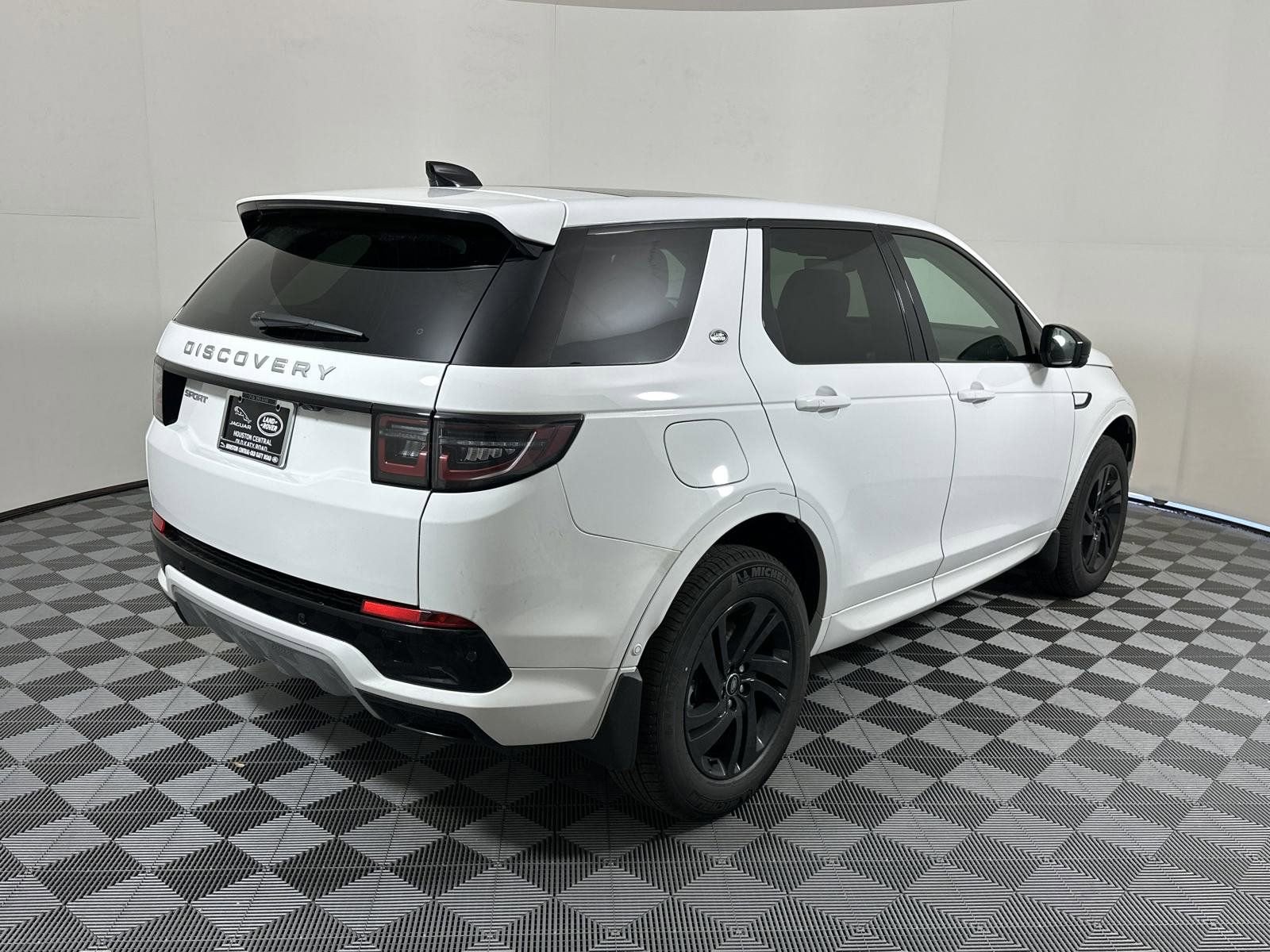 Certified 2025 Land Rover Discovery Sport S AWD/4WD image 7
