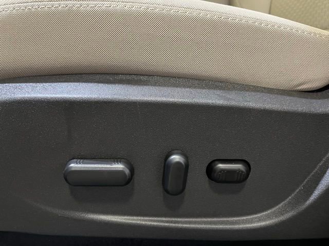 Used 2017 Ford Escape SE w/ Equipment Group 201A image 15