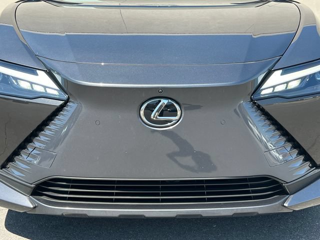 Used 2023 Lexus RZ 450e Premium w/ Accessory Package (Z1) AWD/4WD video 4