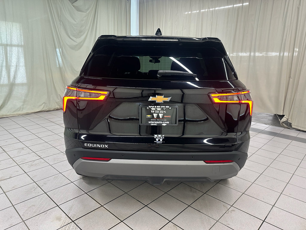 Used 2026 Chevrolet Equinox LT FWD image 6