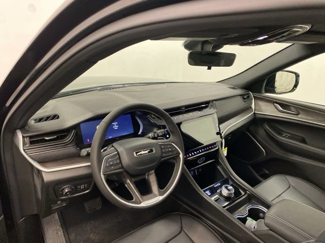 New 2026 Jeep Grand Cherokee Limited image 8