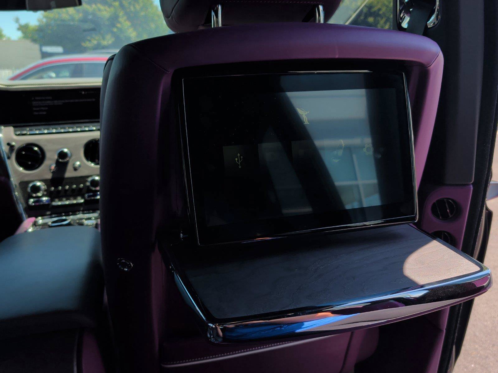 Used 2025 Rolls-Royce Cullinan AWD/4WD image 44