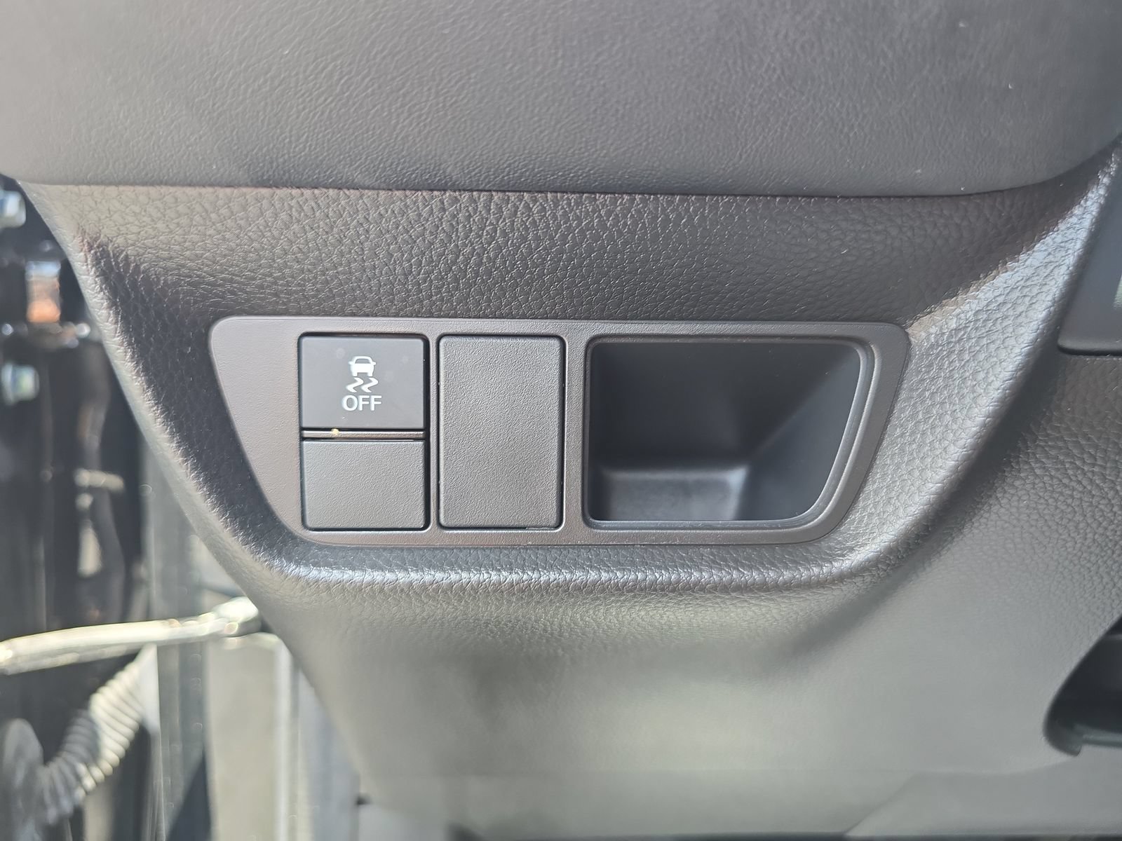 Certified 2025 Honda HR-V LX image 19