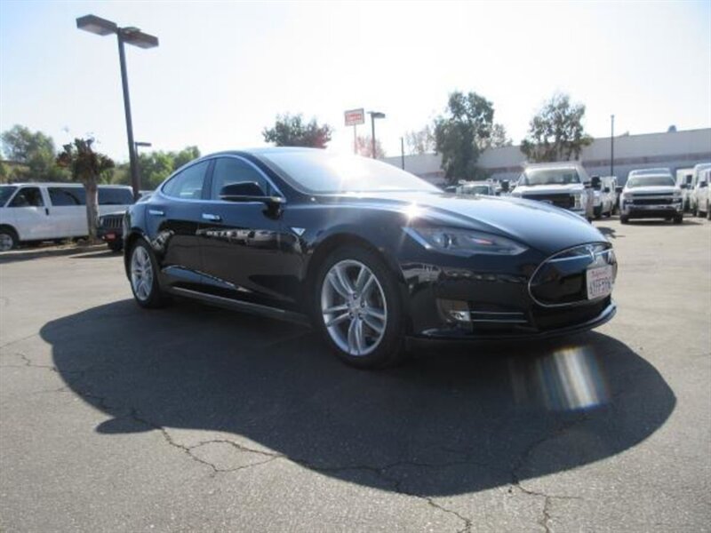 Used 2013 Tesla Model S Performance RWD image 4