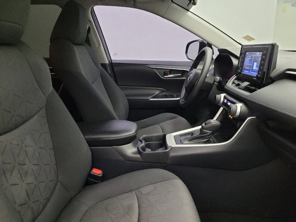 Used 2021 Toyota RAV4 XLE w/ Convenience Package image 21