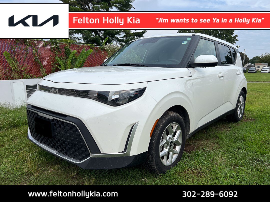 Used 2025 Kia Soul LX w/ LX Technology Package