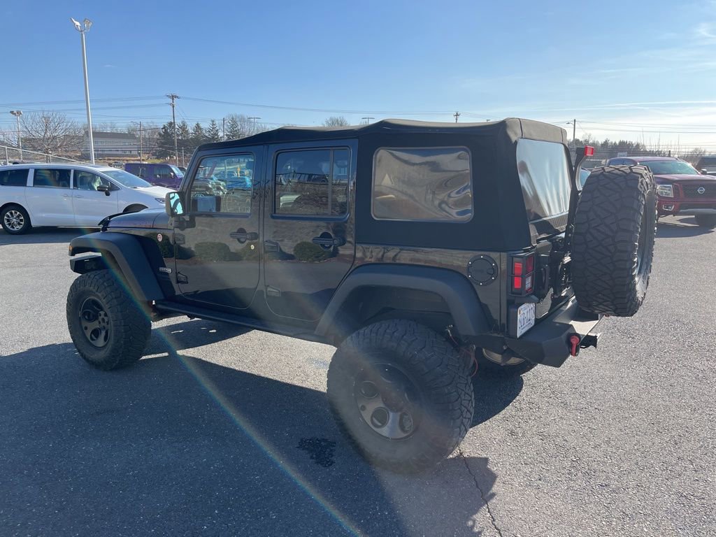 Used 2017 Jeep Wrangler Unlimited Rubicon image 38