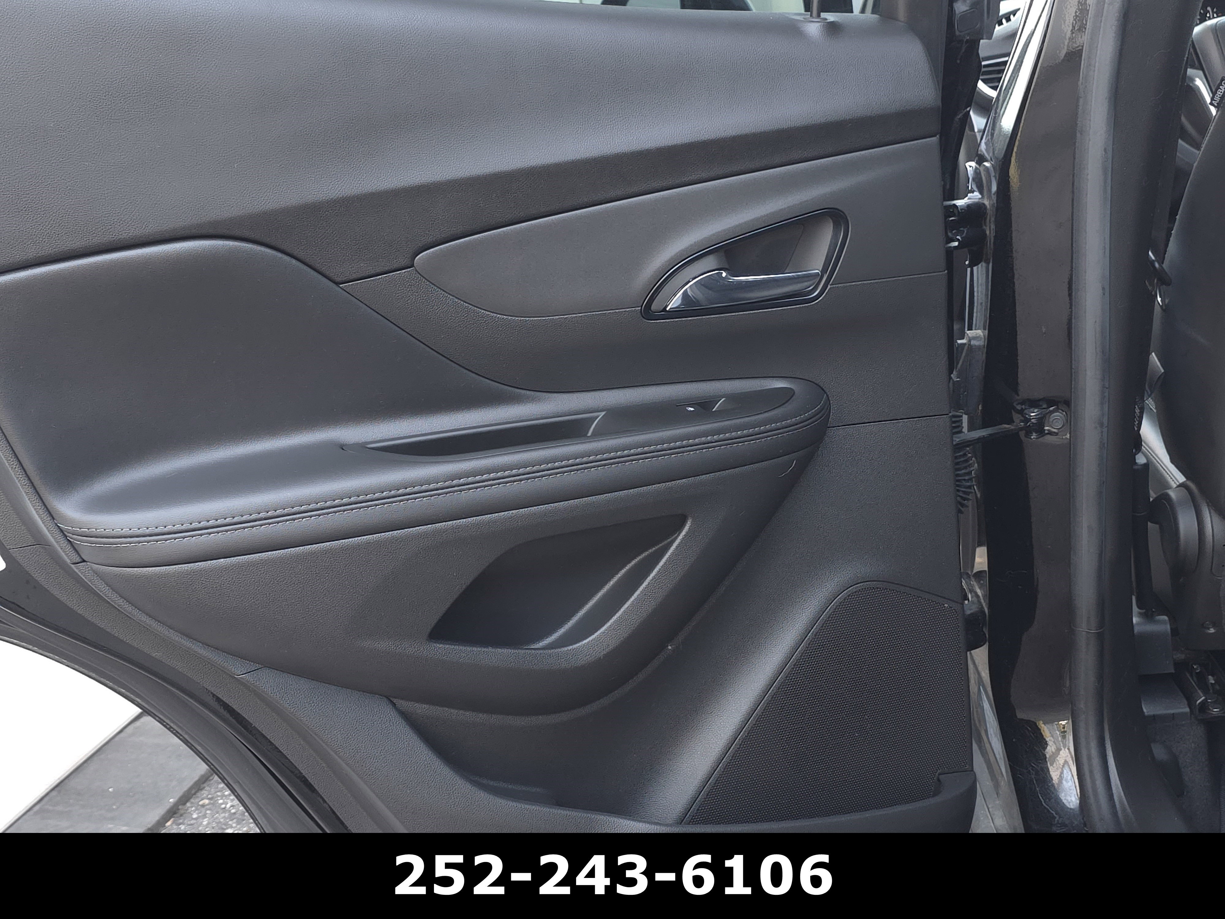 Used 2022 Buick Encore Preferred w/ Safety Package FWD image 30