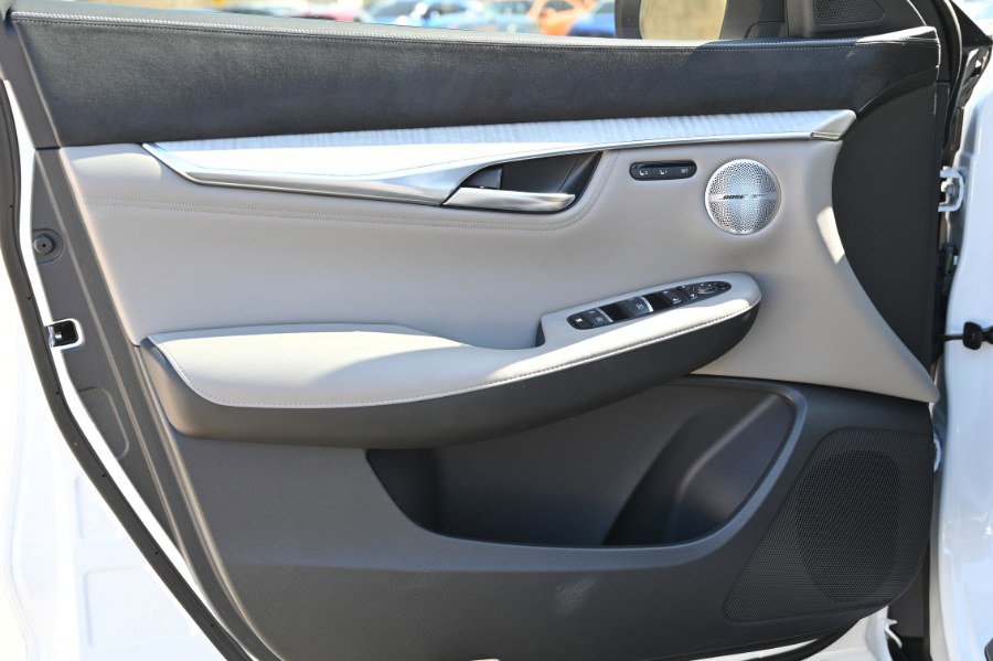 Used 2023 INFINITI QX50 Sensory AWD/4WD image 27
