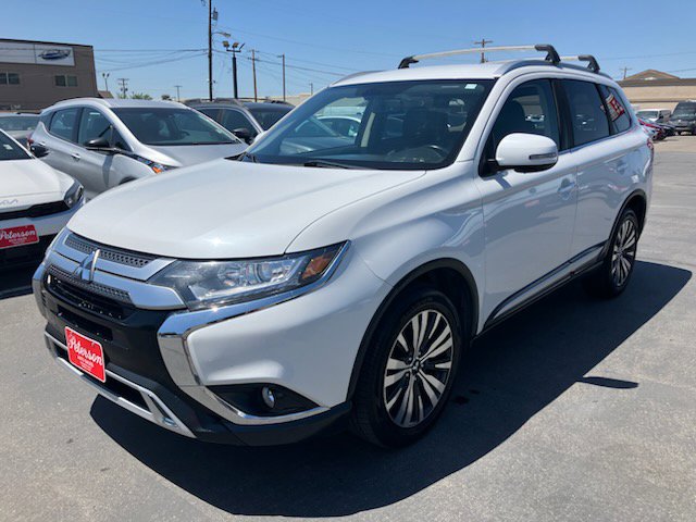 Used 2019 Mitsubishi Outlander SEL image 2