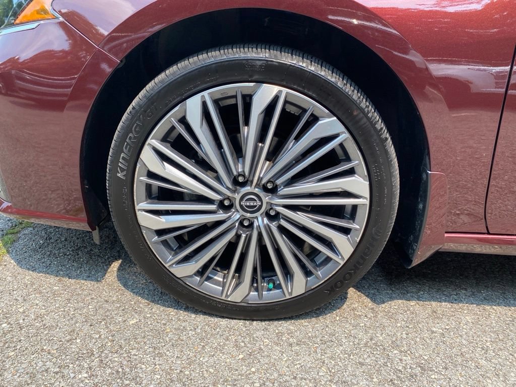 Used 2025 Nissan Altima 2.5 SL AWD/4WD image 27