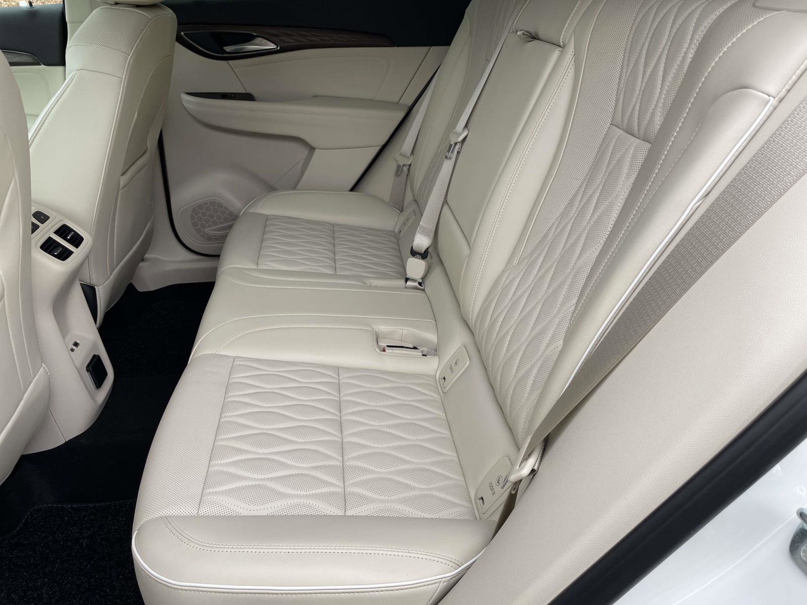 Certified 2023 Buick Envision Avenir AWD/4WD image 17