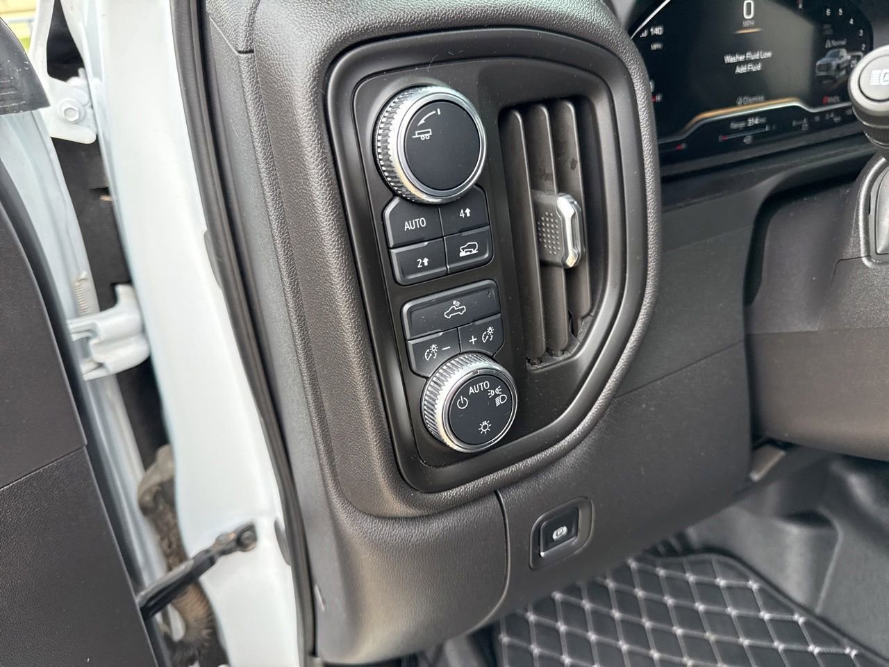 Used 2025 GMC Sierra 1500 Pro w/ Pro Value Package AWD/4WD image 19