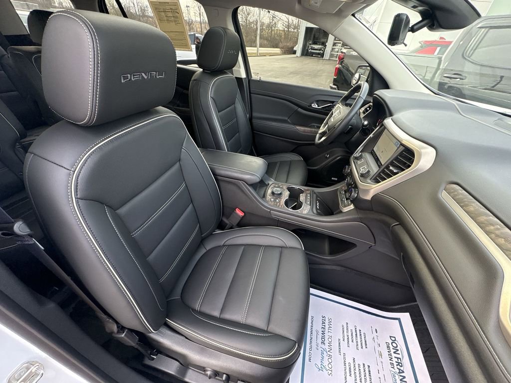 Used 2021 GMC Acadia Denali w/ Denali Ultimate Package image 26