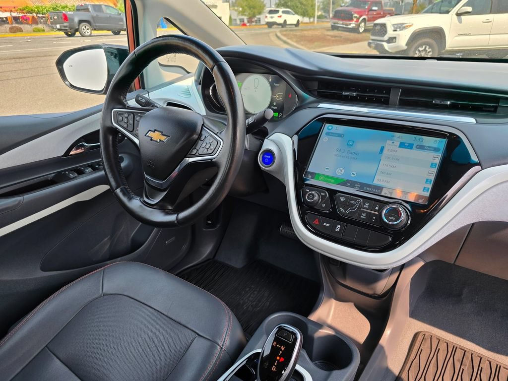 Used 2018 Chevrolet Bolt Premier w/ Driver Confidence II Package FWD image 13