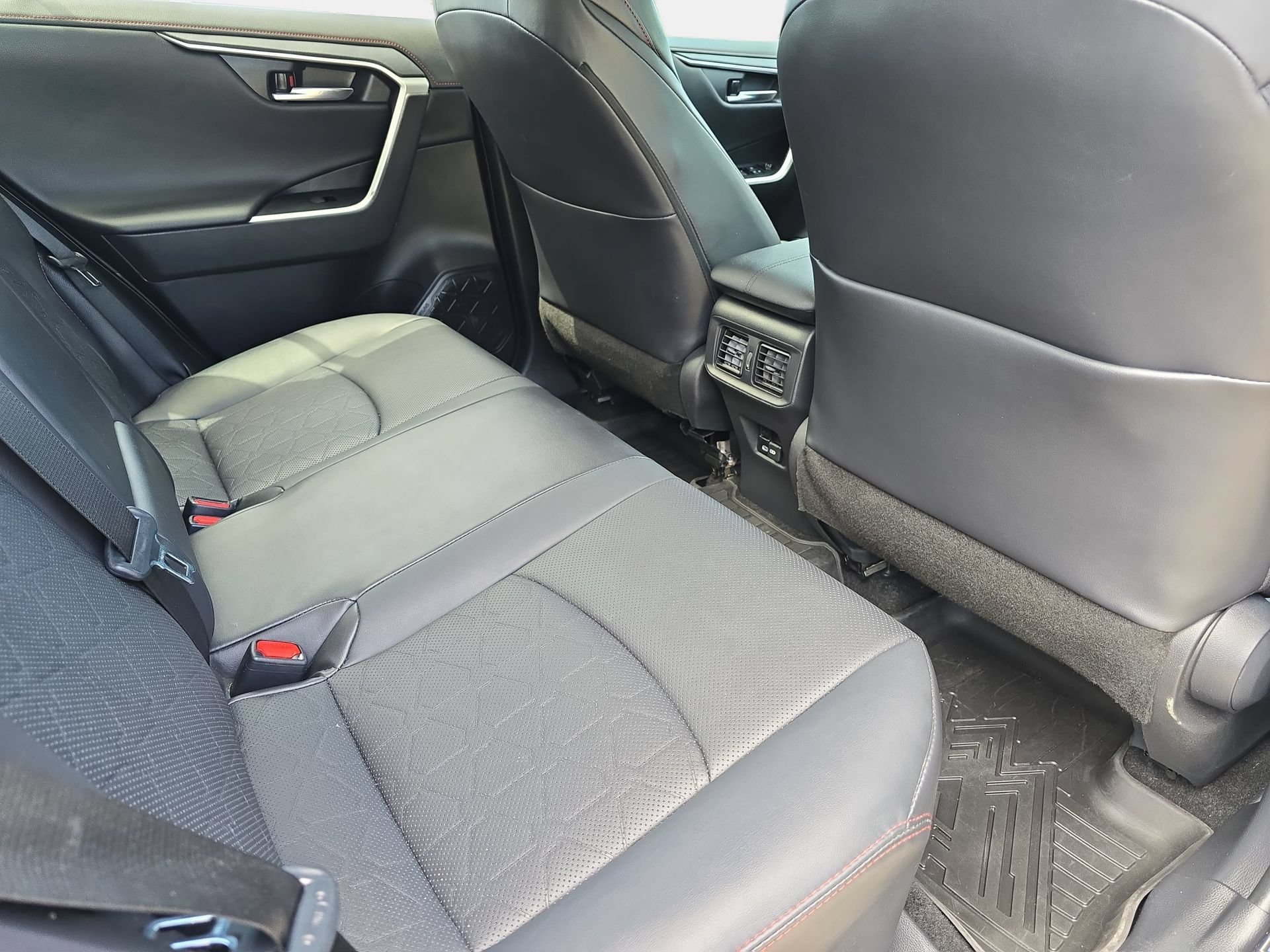 Used 2022 Toyota RAV4 TRD Off-Road w/ TRD Off-Road Weather Package AWD/4WD image 11